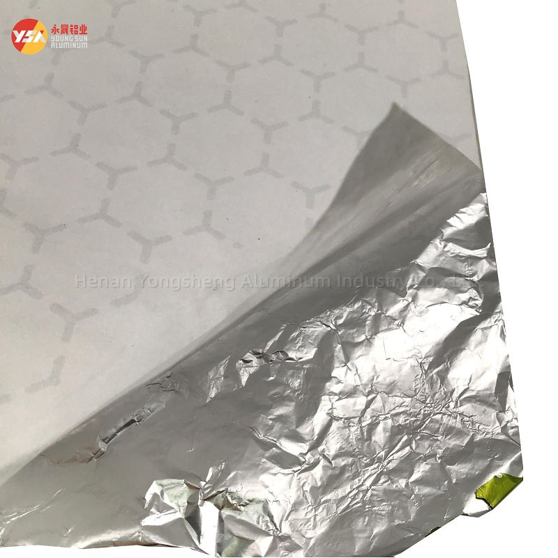 Carta laminata in foglio di alluminio